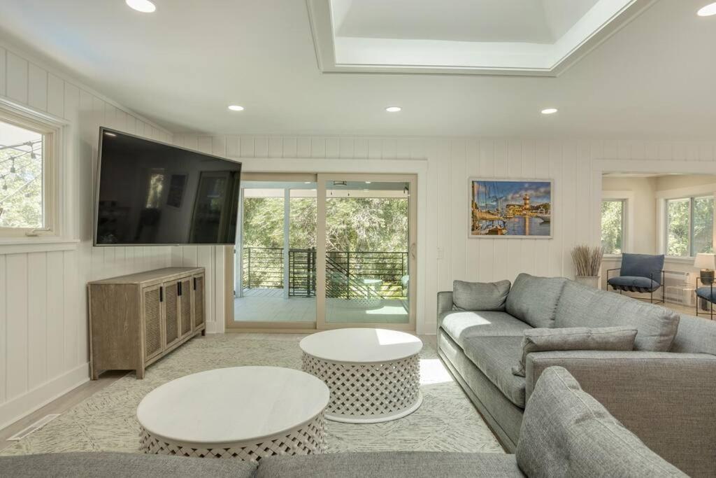 Luxury Beach House - 2Min Walk To Beach - Private Pool - Group & Dog Friendly Hilton Head Island Bagian luar foto