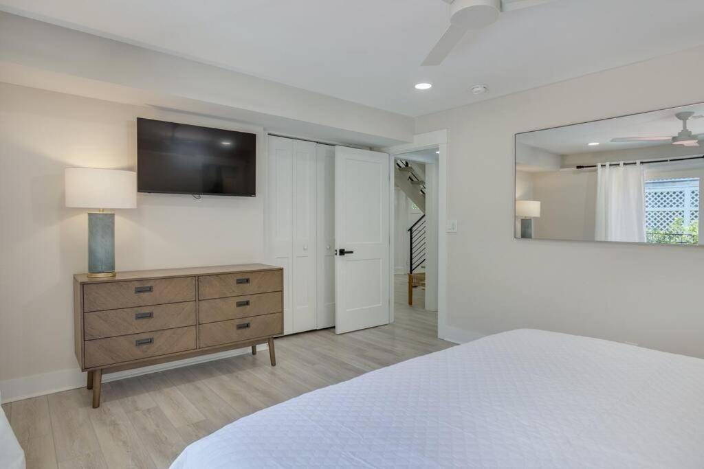 Luxury Beach House - 2Min Walk To Beach - Private Pool - Group & Dog Friendly Hilton Head Island Bagian luar foto