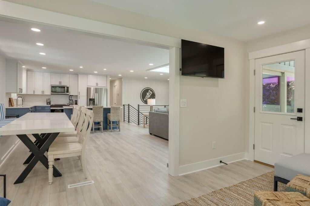 Luxury Beach House - 2Min Walk To Beach - Private Pool - Group & Dog Friendly Hilton Head Island Bagian luar foto